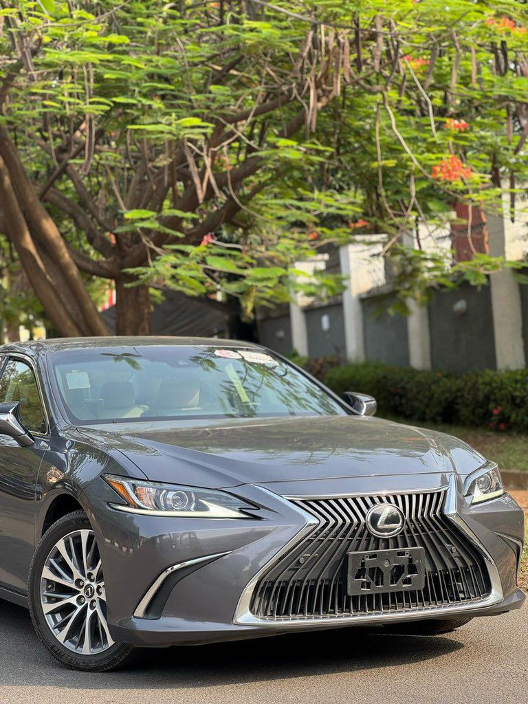 Lexus ES350